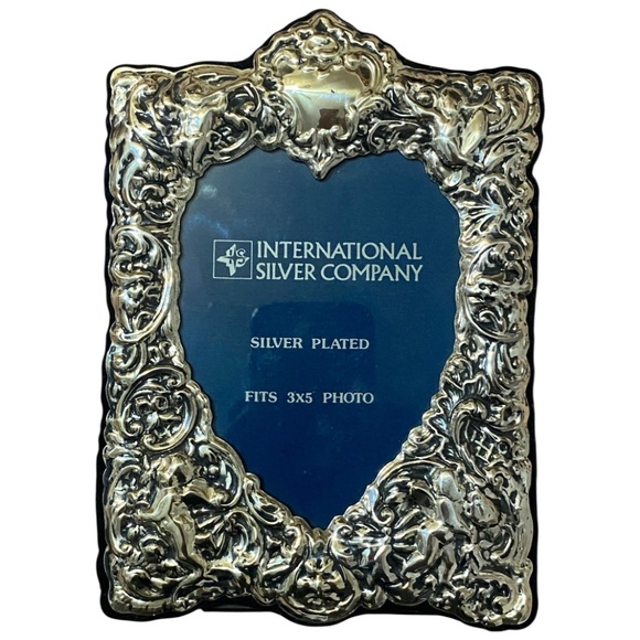 Vintage silver plated picture frame - Picture 1 of 16